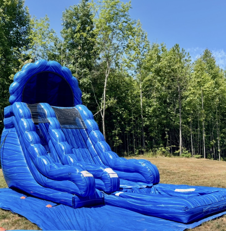 16ft Fiji Splash (wet)